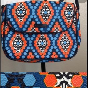 Vera Bradley small cross body
